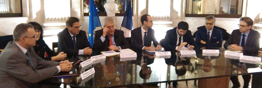 Signature coopération Dole