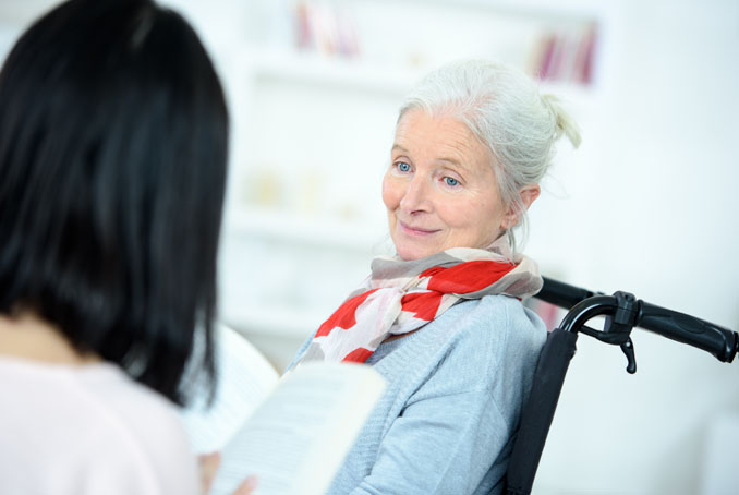personne âgée handicapée