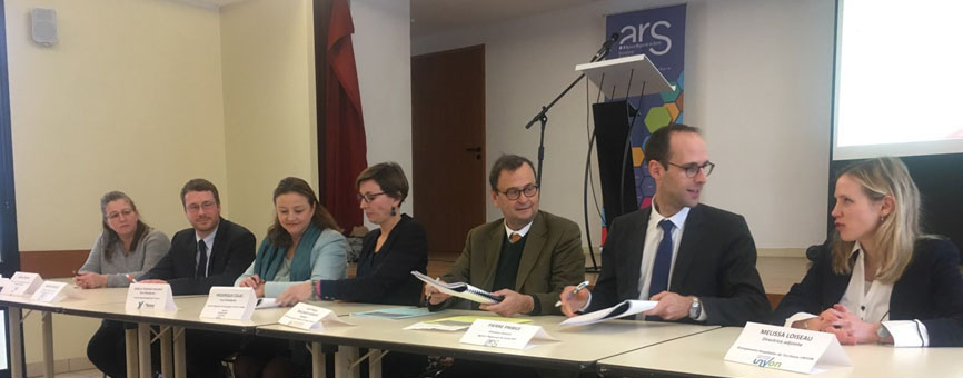 Signature du CLS de Puisaye-Forterre